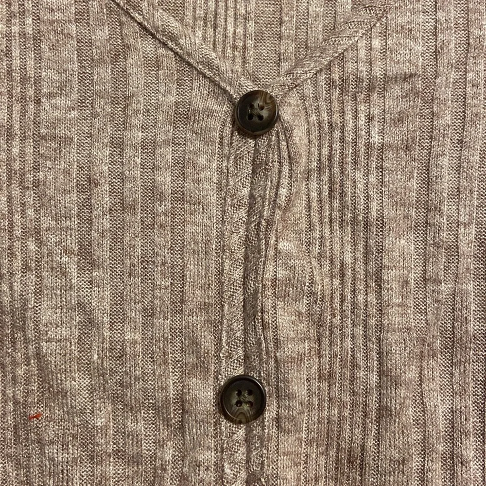 Buttoned Half Sleeve Shirt - Picture 2 of 5